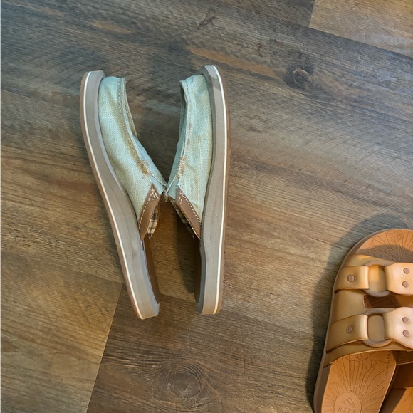 Sanuk Slide Sandal size 6, worn twice, green/khaki color - Picture 3 of 5